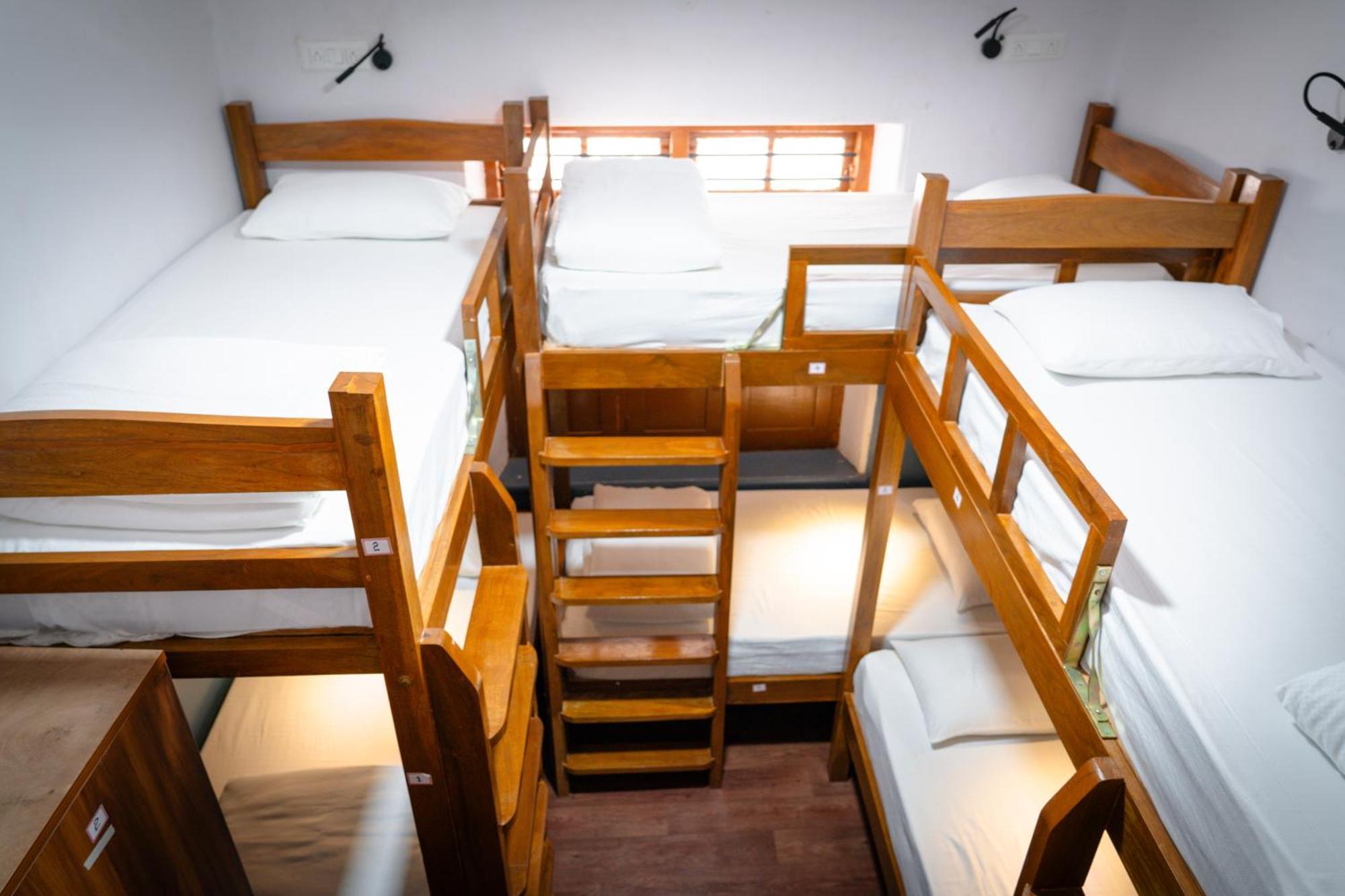 Leo Vishroam Hostel Mysore Ngoại thất bức ảnh